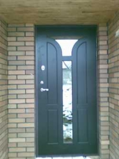Armour-plated doors 165