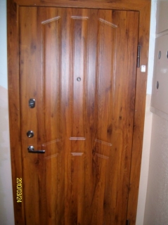 Armour-plated doors 126